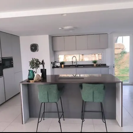 Villa Luxury Modern 4 Bed - 5 Minutes From Town! Malaga